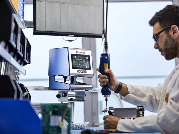 Automated Screw Drivers
