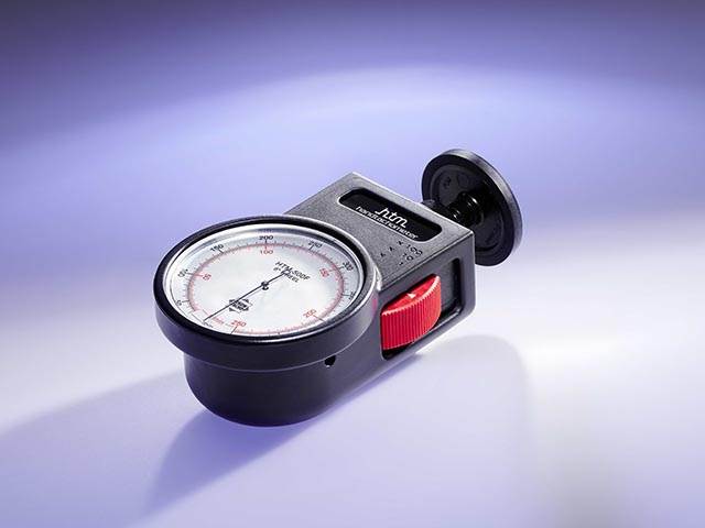 Handheld Tachometers in metric and imperial