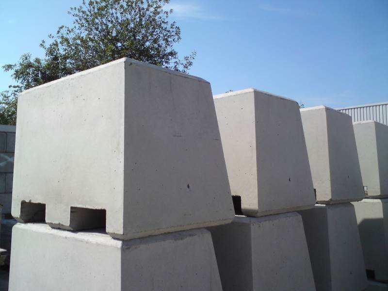 precast concrete blocks near me