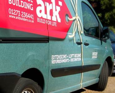 Vehicle Signwriting: What are the Benefits?