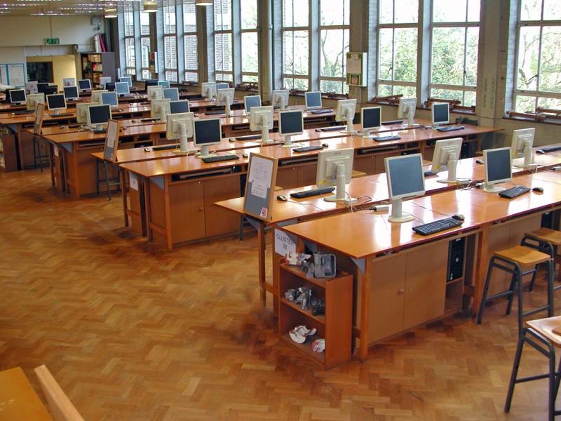 Student Desks for Cambridge University