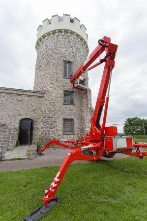 Wilson Access Track Mount Overcomes Challenges At Clifton Observatory
